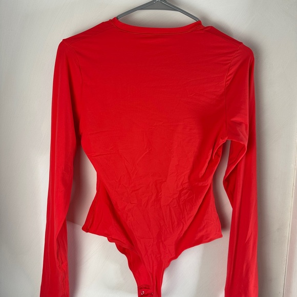 SKIMS Fits Everybody Size L Long Sleeve Bodysuit – Poppy - Picture 9 of 9